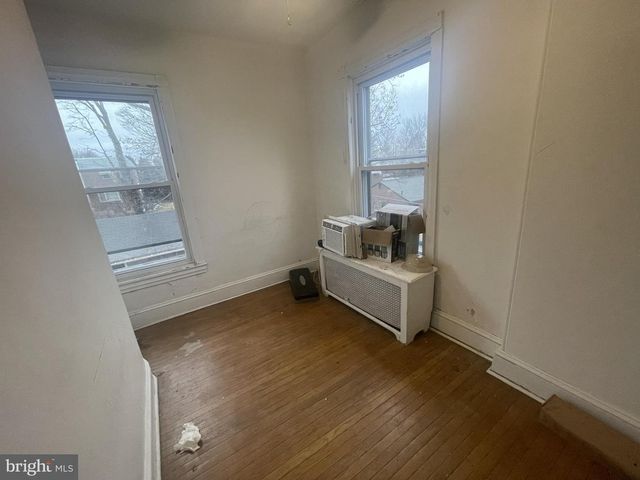201 W BALTIMORE AVE, Clifton Heights, PA 19018