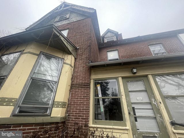 201 W BALTIMORE AVE, Clifton Heights, PA 19018