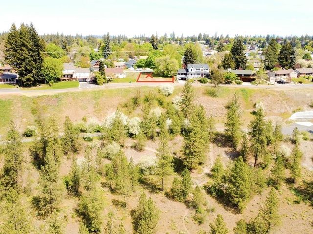 2724 W RIVERVIEW Ave, Spokane, WA 99205