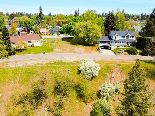 2724 W RIVERVIEW Ave, Spokane, WA 99205