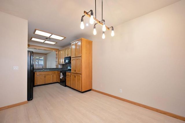 9594 Prost Ct, Elk Grove, CA 95758