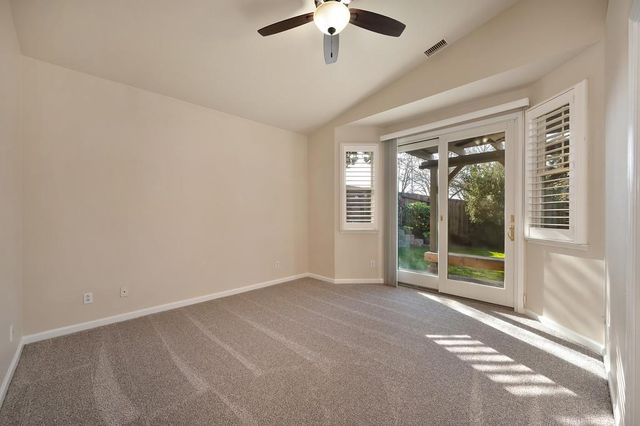 9594 Prost Ct, Elk Grove, CA 95758