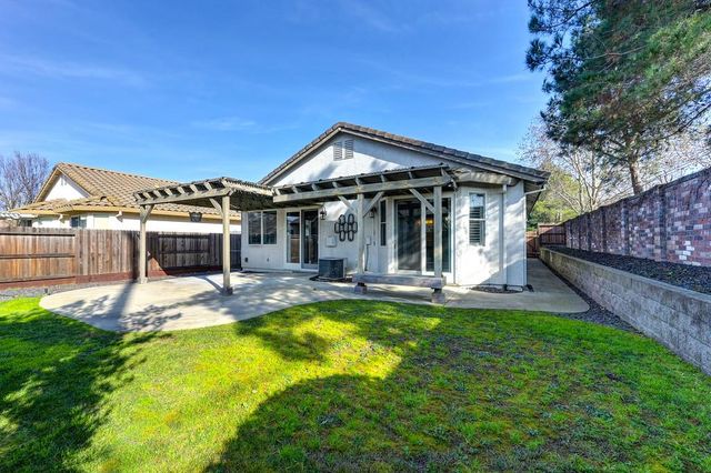 9594 Prost Ct, Elk Grove, CA 95758