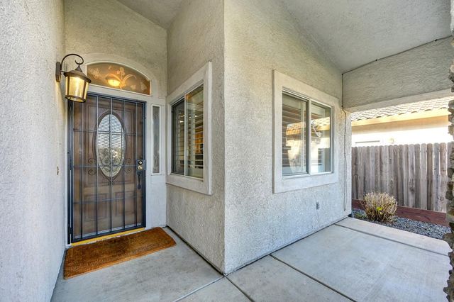 9594 Prost Ct, Elk Grove, CA 95758