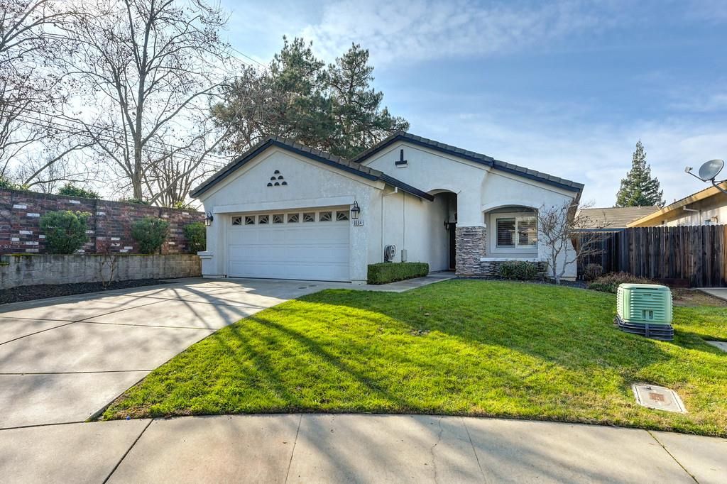 9594 Prost Ct, Elk Grove, CA 95758