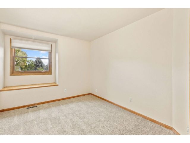 1543 40th Ave Ct, Greeley, CO 80634
