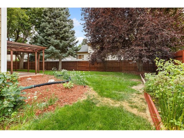 1543 40th Ave Ct, Greeley, CO 80634
