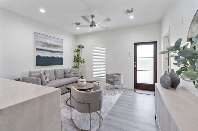 1116 Nadine Street, Houston, TX 77009