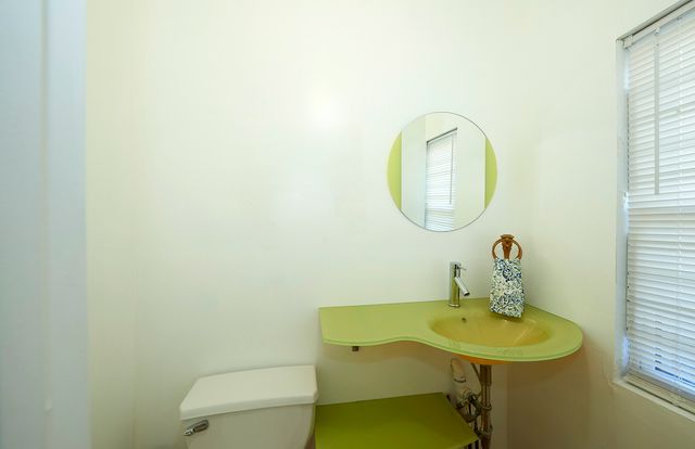 3222 W Warner Avenue 1, Chicago, IL 60618