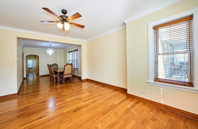 3222 W Warner Avenue 1, Chicago, IL 60618