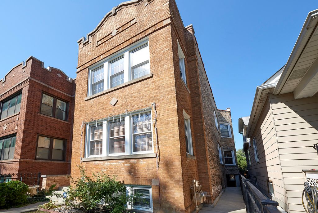3222 W Warner Avenue 1, Chicago, IL 60618