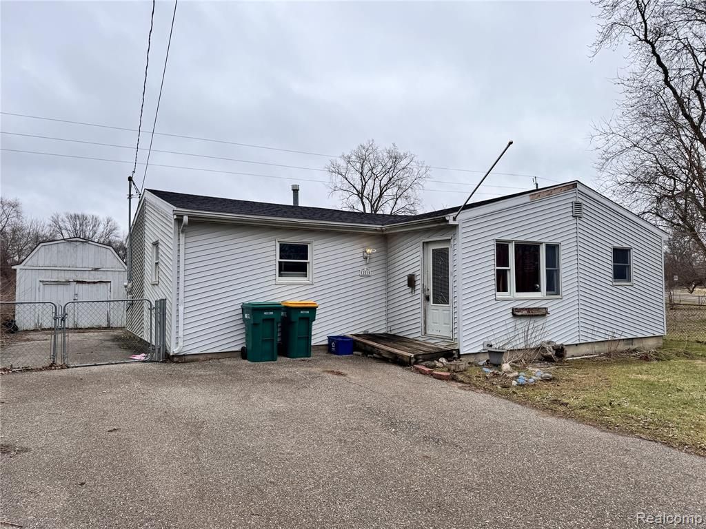 12210 W Washington Avenue, Mount Morris, MI 48458