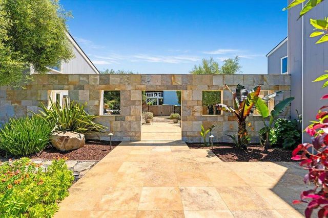 405 Heather Point Lane, Watsonville, CA 95076
