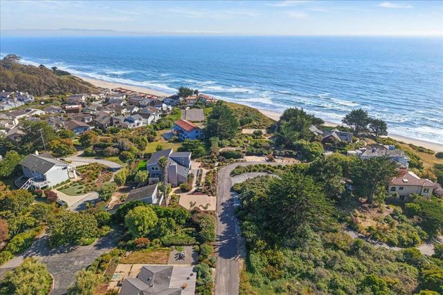 405 Heather Point Lane, Watsonville, CA 95076