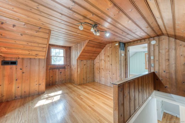 131 Lake Street, Manchester, CT 06042