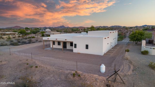 2430 LUPINE Lane, Wickenburg, AZ 85390