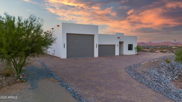2430 LUPINE Lane, Wickenburg, AZ 85390