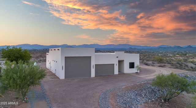 2430 LUPINE Lane, Wickenburg, AZ 85390