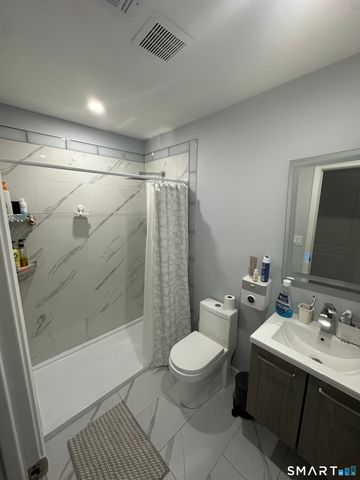 180 Pleasantview Avenue, Bridgeport, CT 06606