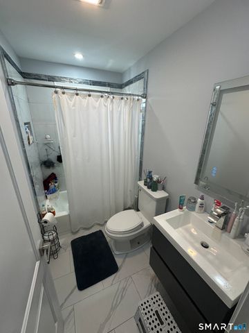 180 Pleasantview Avenue, Bridgeport, CT 06606