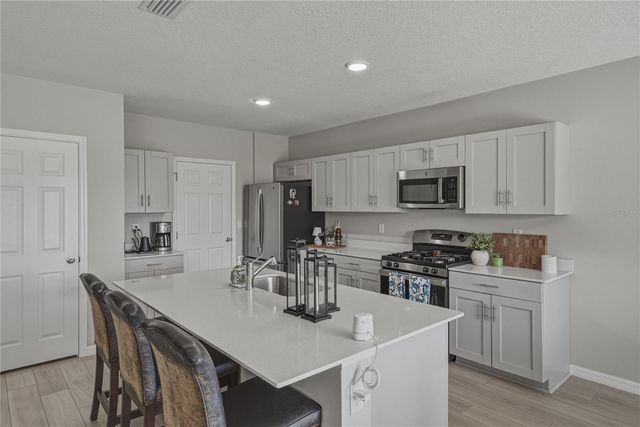 5508 SUMMER SUNSET DRIVE, Apollo Beach, FL 33572