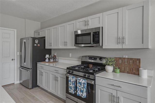 5508 SUMMER SUNSET DRIVE, Apollo Beach, FL 33572