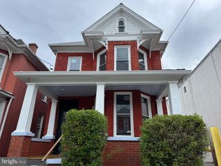 212 W JOHN ST, Martinsburg, WV 25401