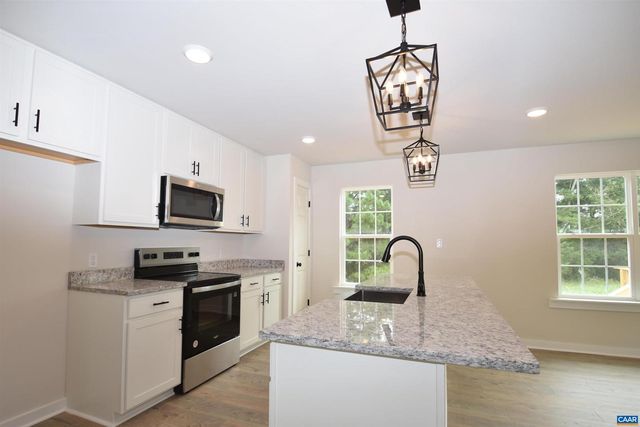 292 BANNISTER TOWN RD, Louisa, VA 23093