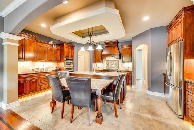 S63W34455 Piper ROAD, North Prairie, WI 53153