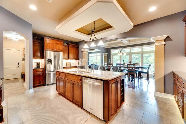S63W34455 Piper ROAD, North Prairie, WI 53153