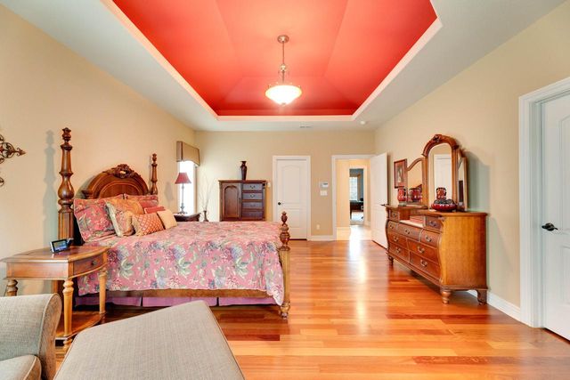 S63W34455 Piper ROAD, North Prairie, WI 53153