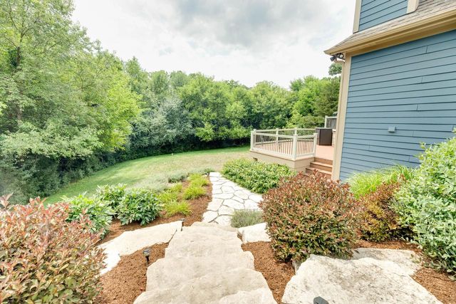 S63W34455 Piper ROAD, North Prairie, WI 53153