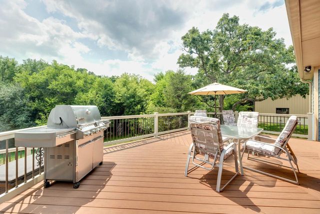 S63W34455 Piper ROAD, North Prairie, WI 53153