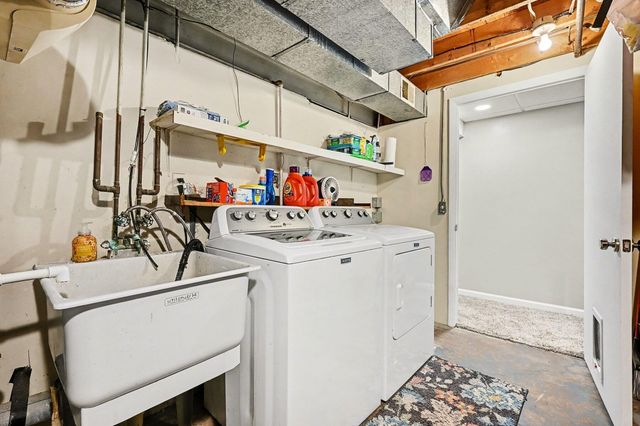 221 Paisley Court, Kalamazoo Twp, MI 49006