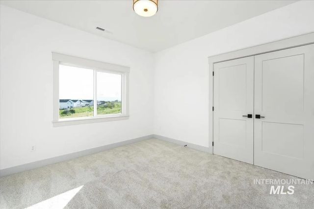 6883 W Mattawa Dr, Meridian, ID 83646