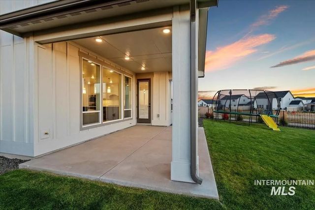 6883 W Mattawa Dr, Meridian, ID 83646