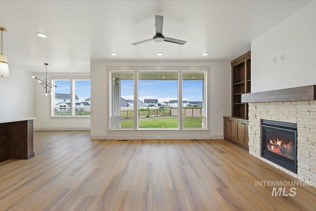6883 W Mattawa Dr, Meridian, ID 83646