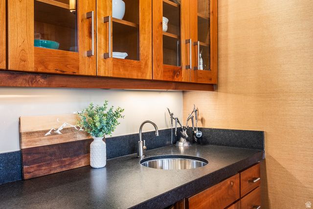 652 ROSSIE HILL DR, Park City, UT 84060