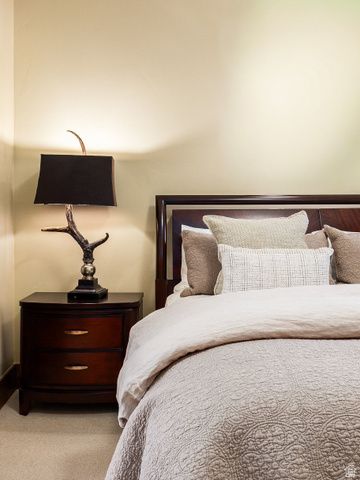 652 ROSSIE HILL DR, Park City, UT 84060