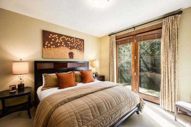 652 ROSSIE HILL DR, Park City, UT 84060