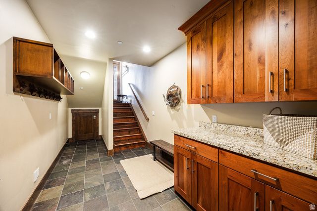 652 ROSSIE HILL DR, Park City, UT 84060