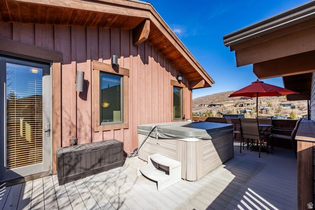 652 ROSSIE HILL DR, Park City, UT 84060