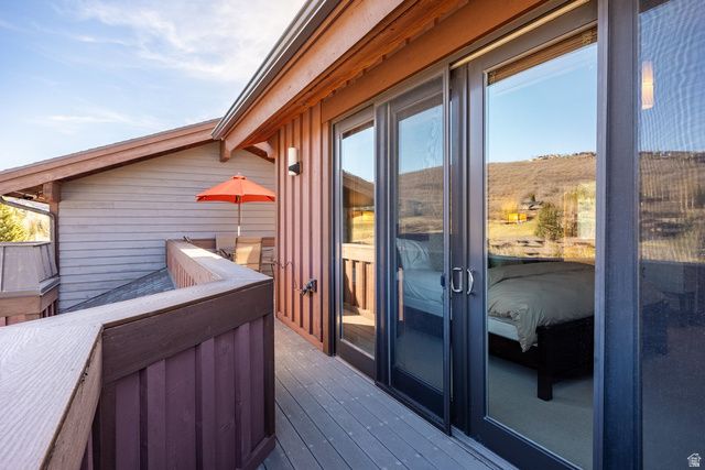 652 ROSSIE HILL DR, Park City, UT 84060