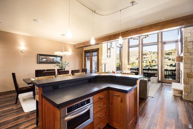 652 ROSSIE HILL DR, Park City, UT 84060