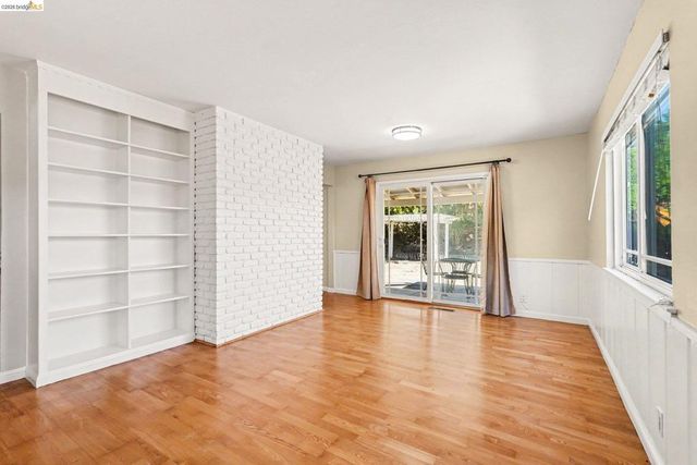 649 Moraga Way, Orinda, CA 94563