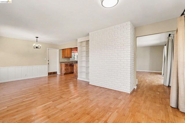 649 Moraga Way, Orinda, CA 94563