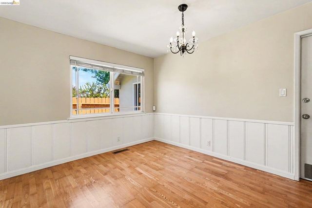 649 Moraga Way, Orinda, CA 94563