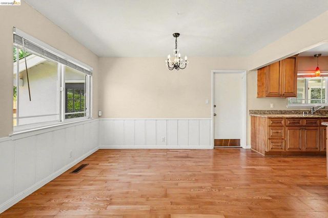 649 Moraga Way, Orinda, CA 94563