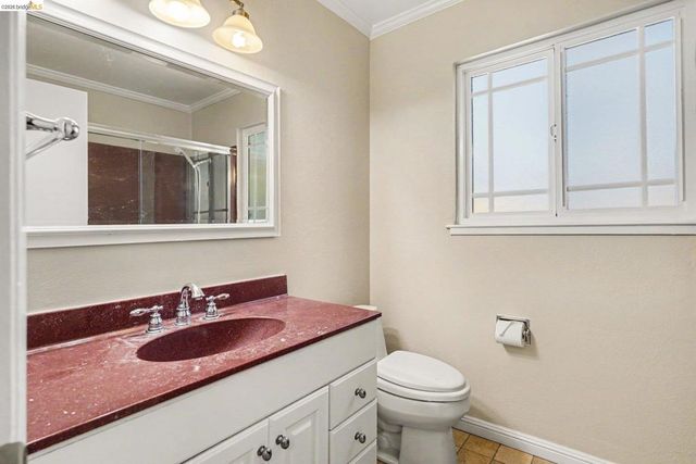 649 Moraga Way, Orinda, CA 94563