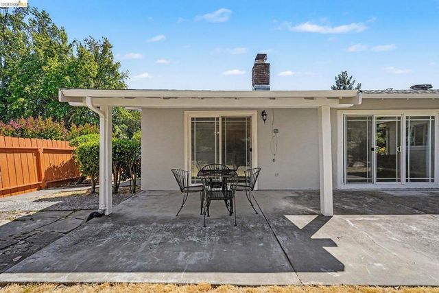 649 Moraga Way, Orinda, CA 94563